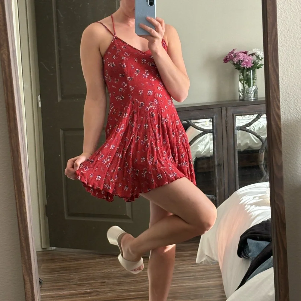 American Eagle Outfitters Red Floral Strapless Mini Dress with Crisscross Straps - Picture 5 of 8
